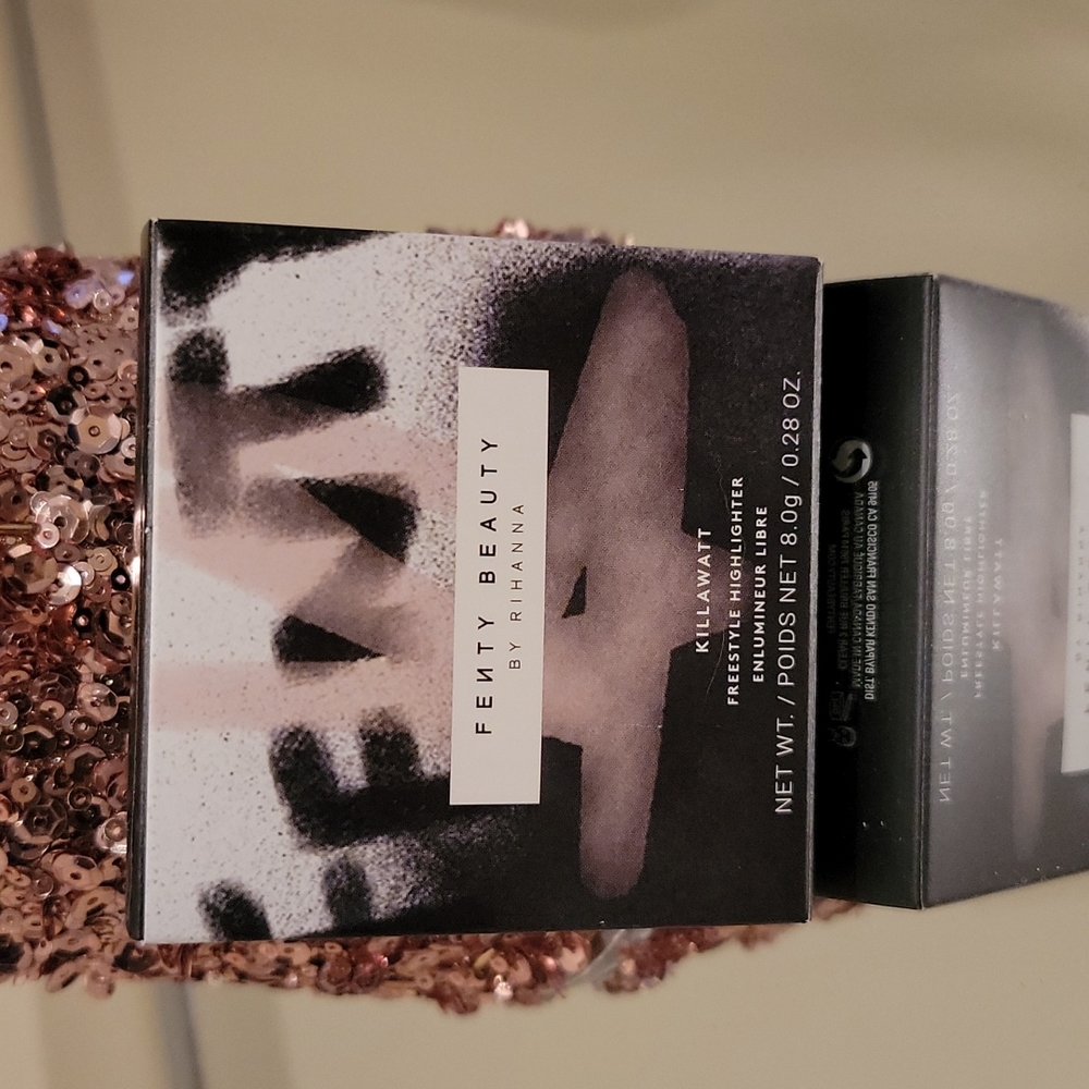 Fenty beauty highlighter